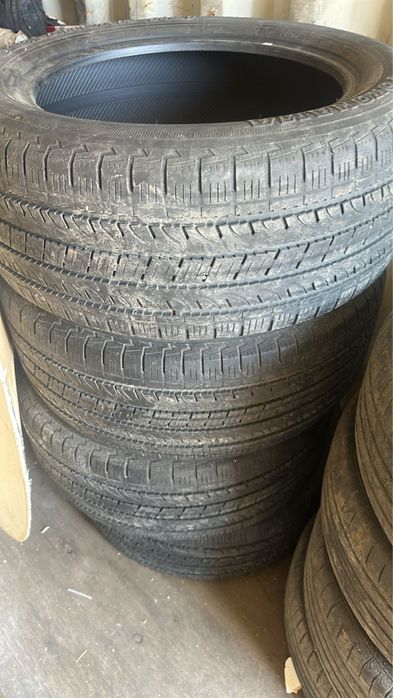 Продам шины б/у 285/60/20