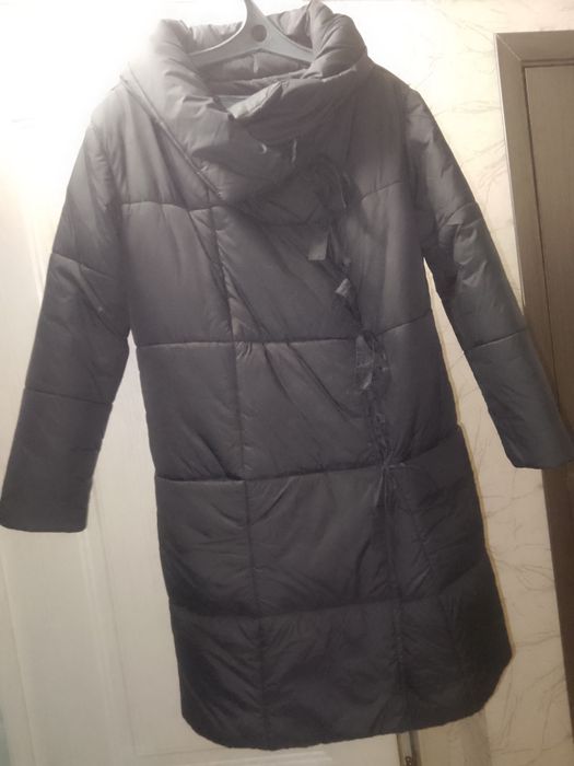 Пуховик женский..