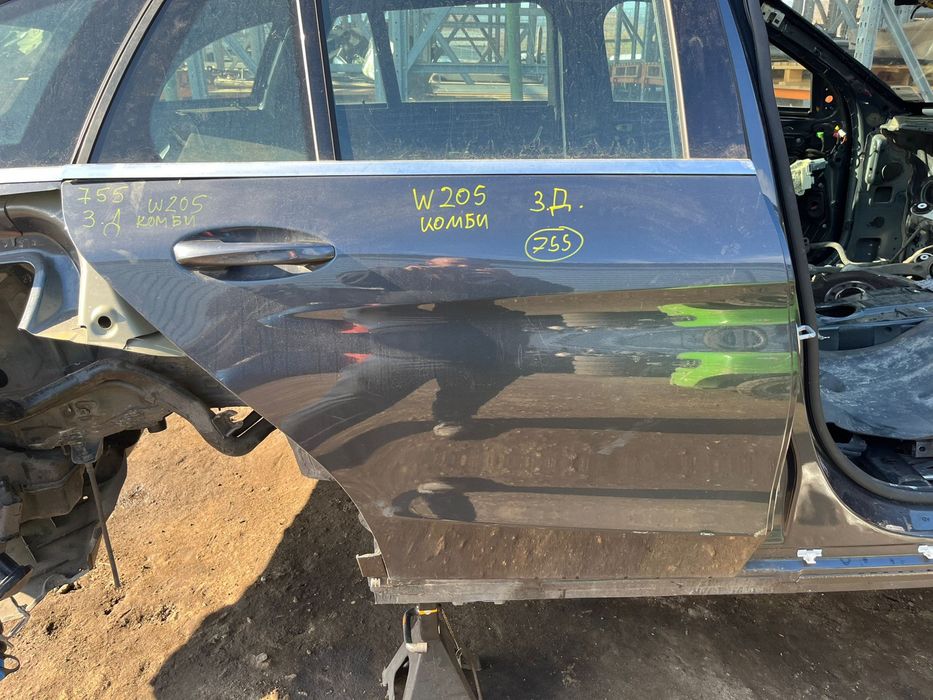 Задна дясна врата за Mercedes W205 комби