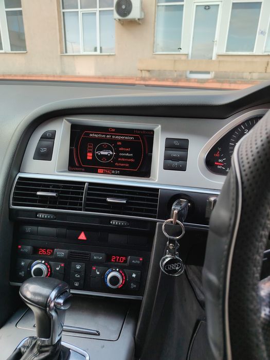 Audi A6 allroad, Десен волан