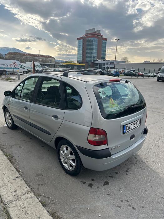 Renault Сценик 2001г 2.0 137кс. газ / бензин