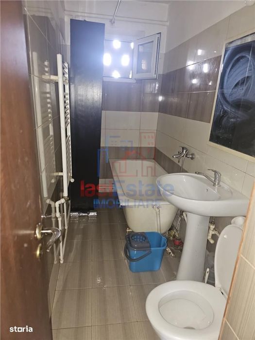 Mircea Cel Batran apartament cu 2 camere  liber