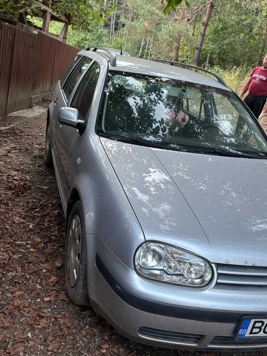 Vand Volkswagen Golf Varia 4 (break)