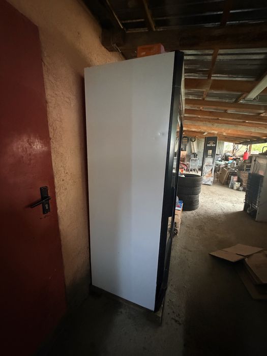 Холодильник витринный