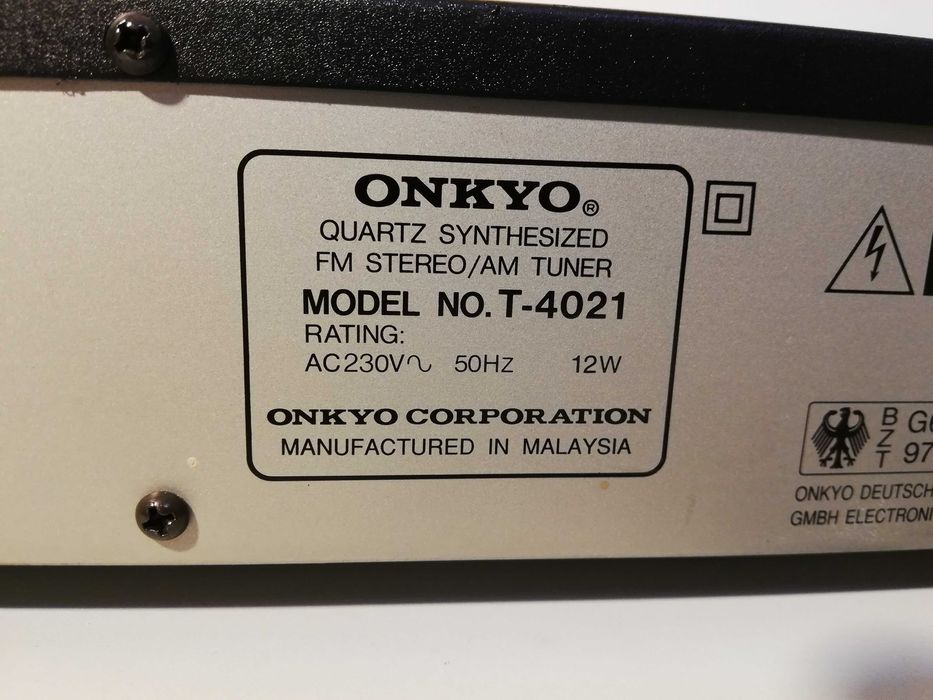 Tuner ONKYO model T-4021 - Quartz FM Stereo/AM - Japan/Impecabil