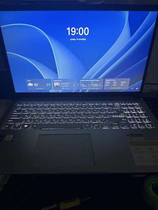 Asus vivobook 15