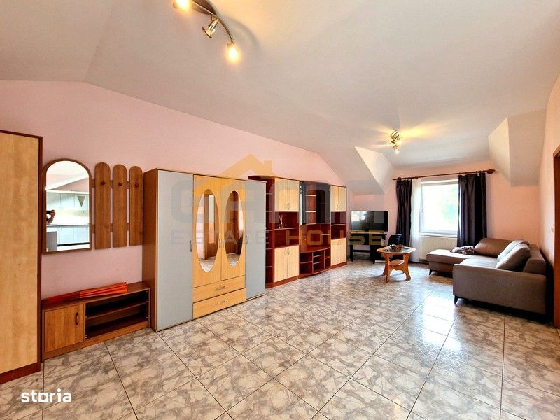 Apartament 2 camere si loc de parcare in zona Intim