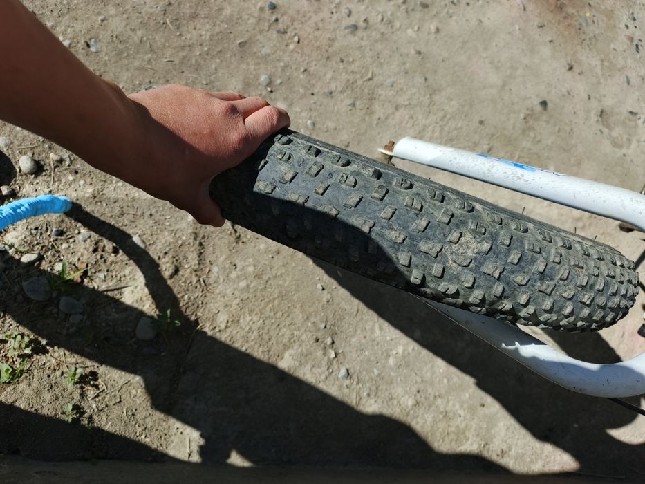 продаётся велосипед с большими колёсами