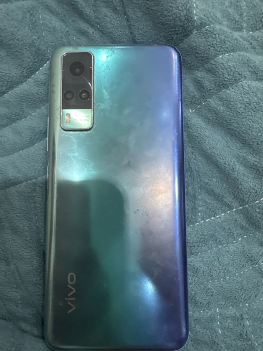 Vivo v20 8/128 гб
