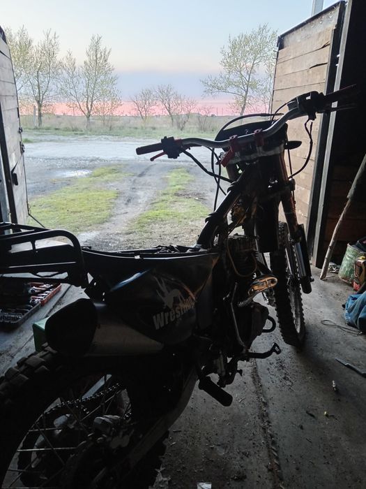 Продам эндуро 250