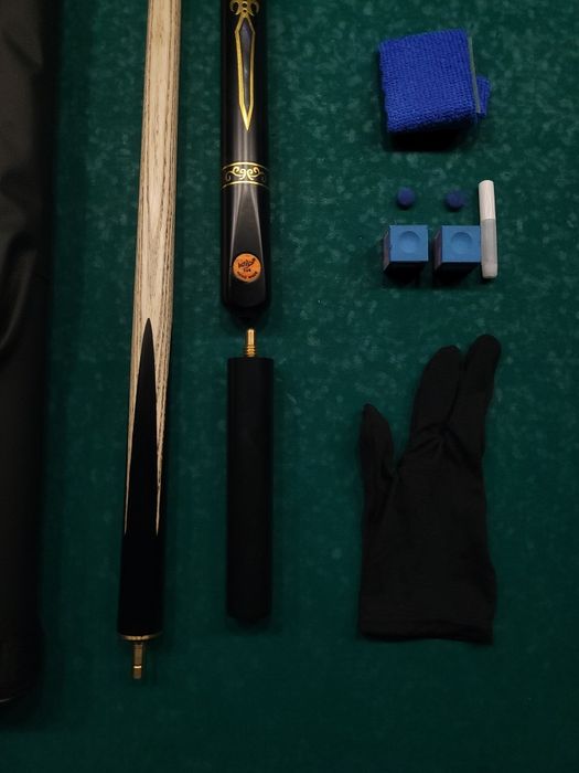 Кий  новый,  бильярда