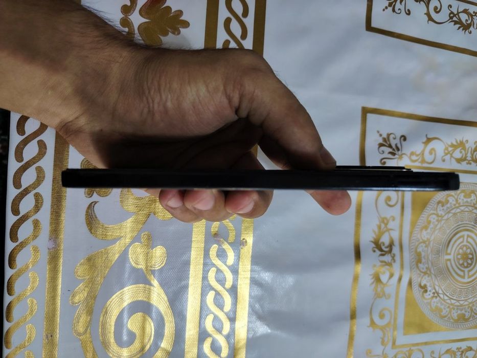 honor x8b sotiladi karobka dakumenti bor