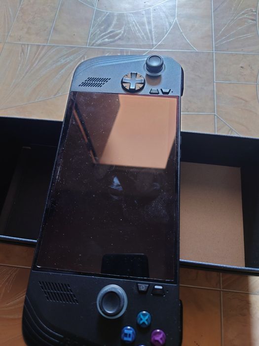 Хочу продать приставку Asus rog ally X