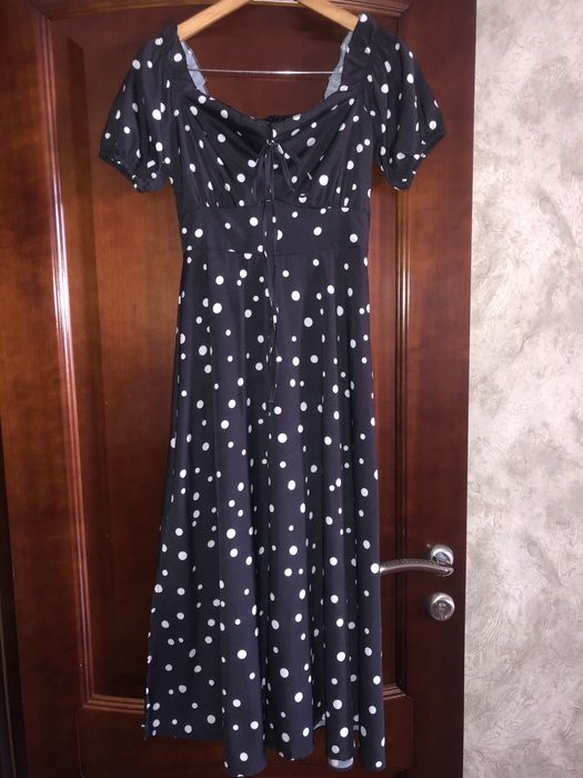 Новые платья цены разные