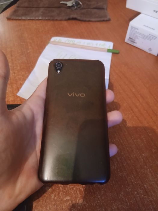 Телефон Vivo 2015