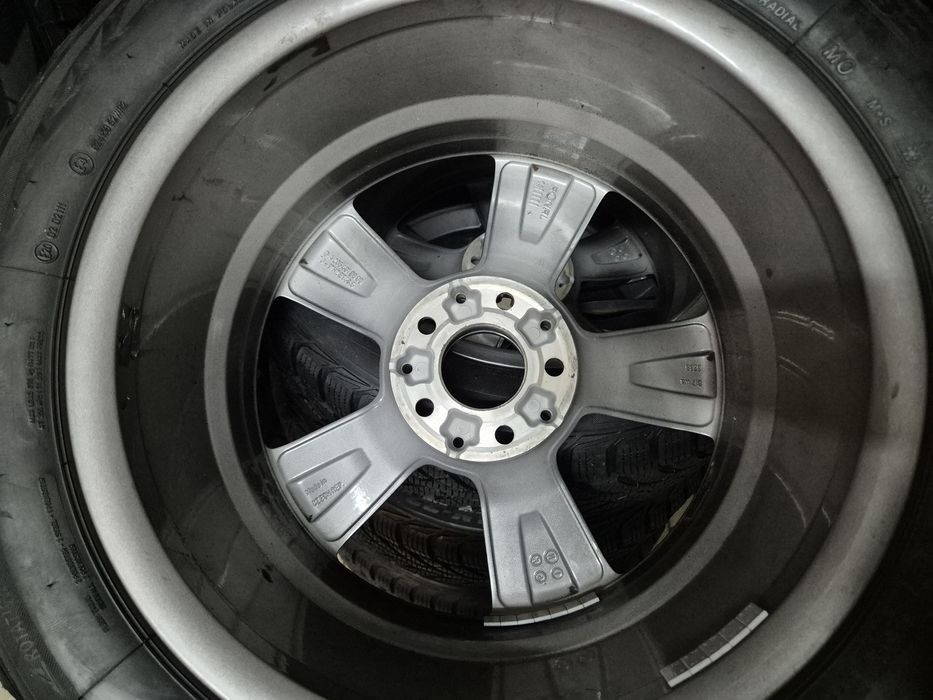 Set jante Mercedes  R17 cu anvelope iarna