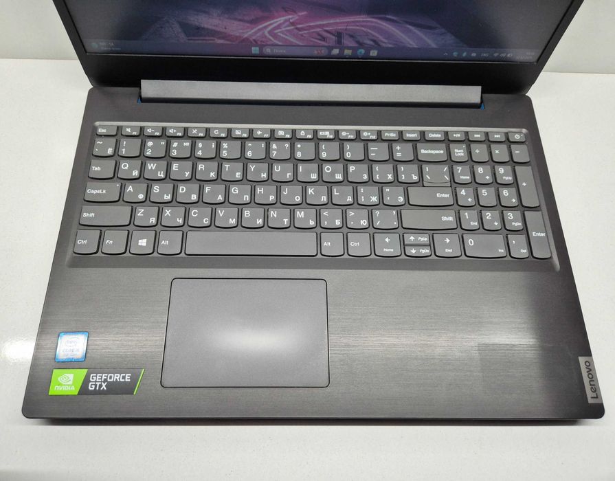 Lenovo Core i5 9300H  16/250gb SSD  GTX 1050 3GB