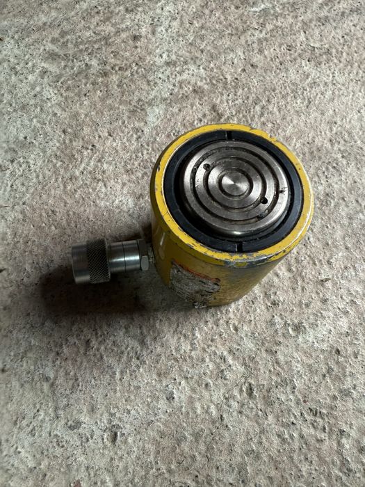 Cilindru hidraulic 50T