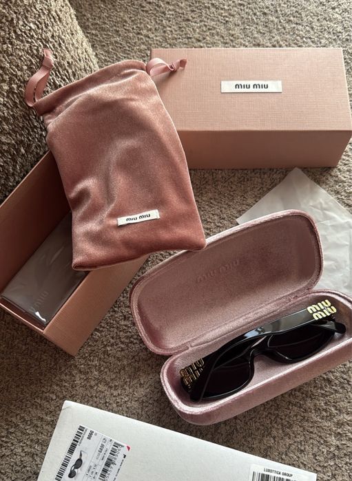 Оригинални дамски слънчеви очила miu miu