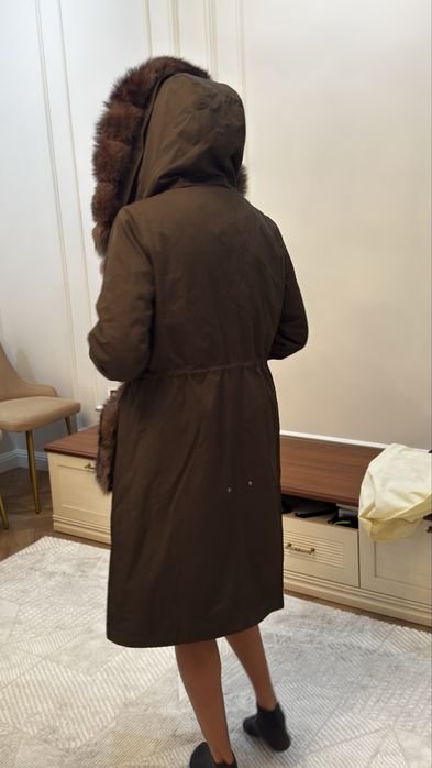 Продаю Шубу в отличном состояние