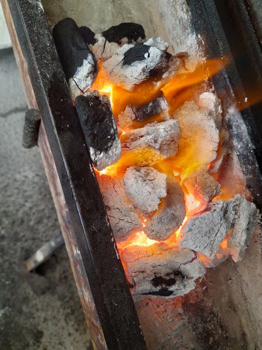 Сулукта, киргиз кумири, пакетланган тайёр