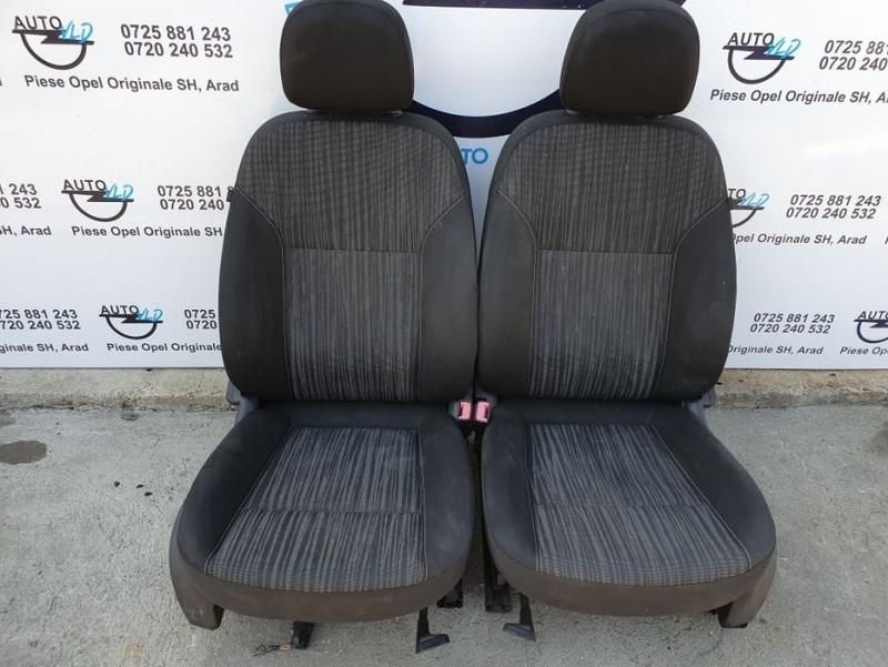 Scaune fata stanga dreapta material textil Opel Astra J