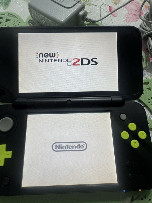 Consola nintendo  new 2ds