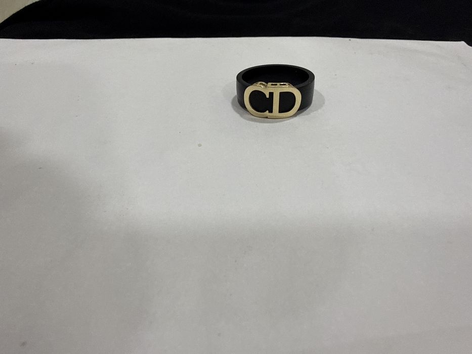 Продоется кольцо золотое