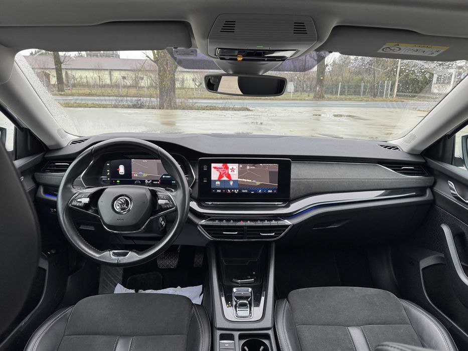 Skoda Octavia 2021 Automat/pano/distronic/keyless/led/camera/bord digi
