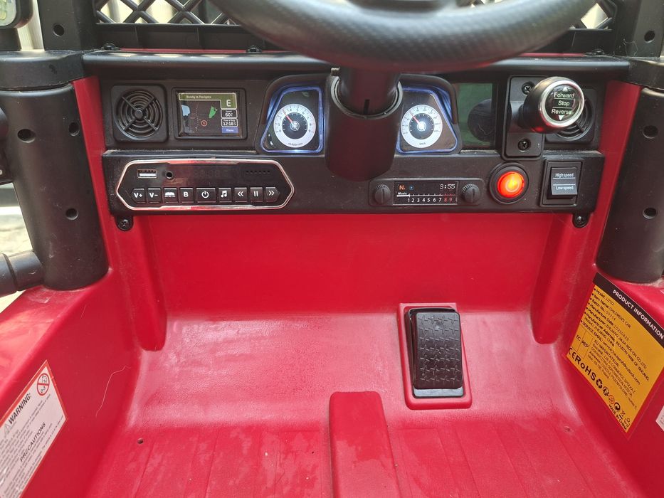 Vând mașinuța electrica copii 1-6 ani