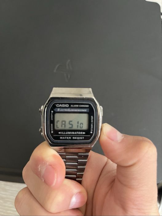 часы casio retro,оригинал купил за 30000тг