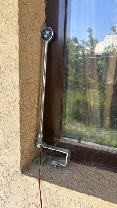 Флагшток на BMw BMW