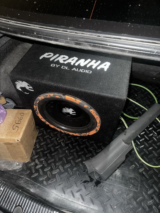 Продам савбуфер DL audio Piranha