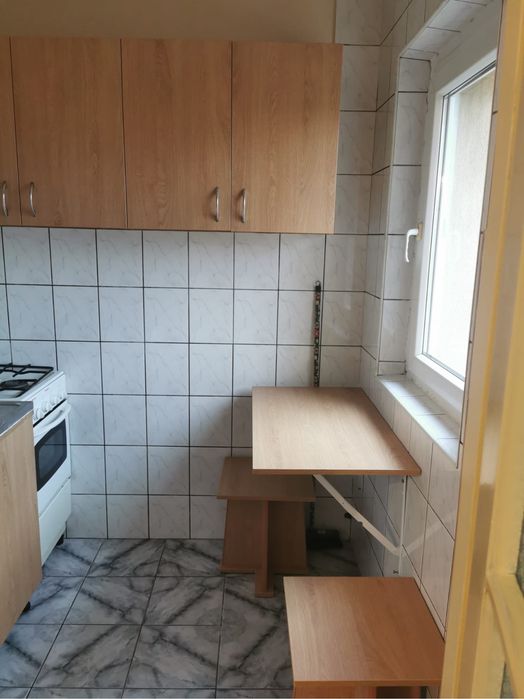 Inchiriez apartament