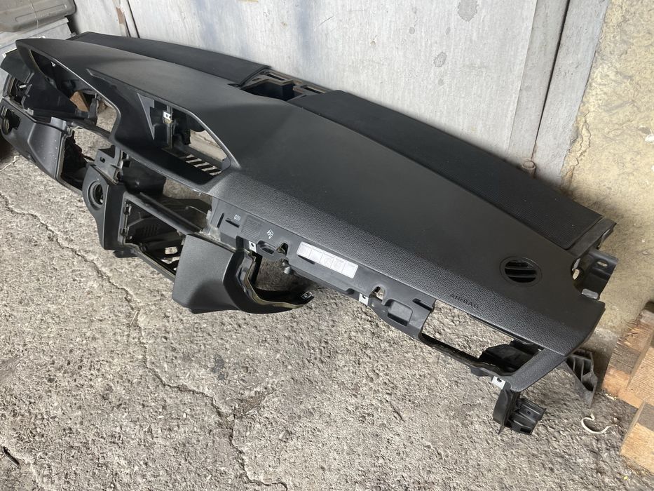 Мерцедес W212 Арматурно табло преди фейса