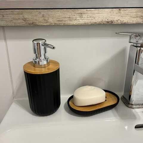 Комплект аксесоари за баня – 6 елемента с бамбукови детайли, черен