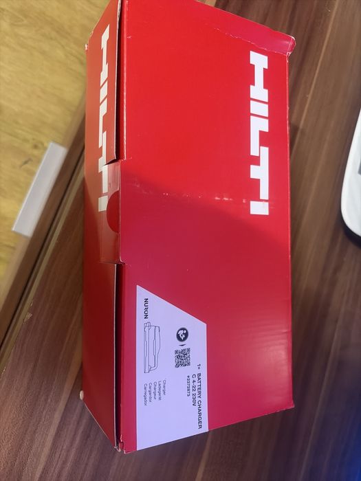 Зарадно Hilti C4 -230v ново