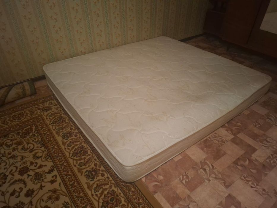 Отдам даром матрас