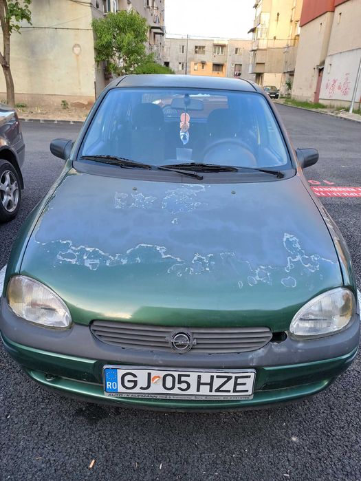 Vând Opel CORSA B