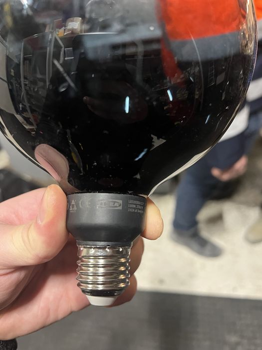 Vand ENGROSS becuri mari cu led fumurii MOLNART