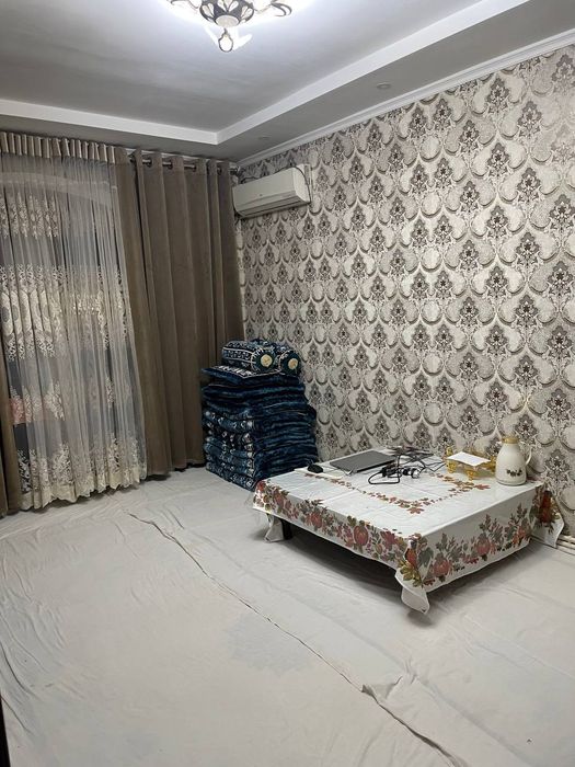 Сотилади квартира гиштли дом