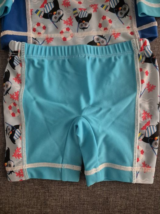 Costum UV  marime 80