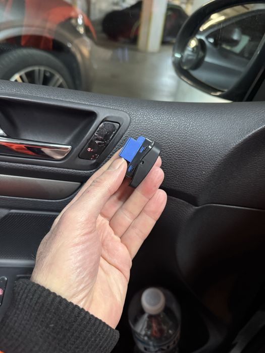 Бутон централно заключване Golf 5 , голф 5