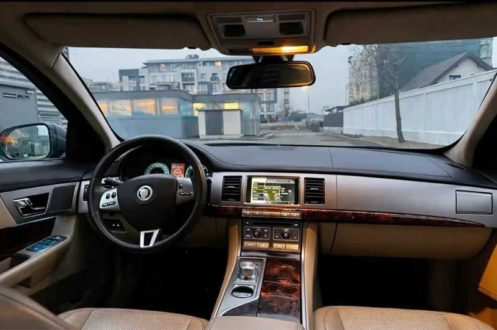 Jaguar xf automat