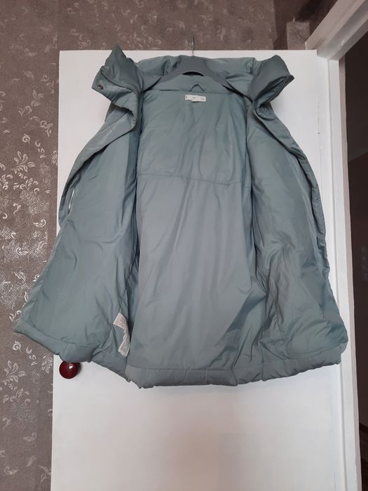 Продам зимний пуховик