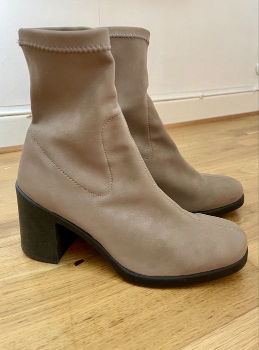 Дамски бежови боти River Island 39 номер