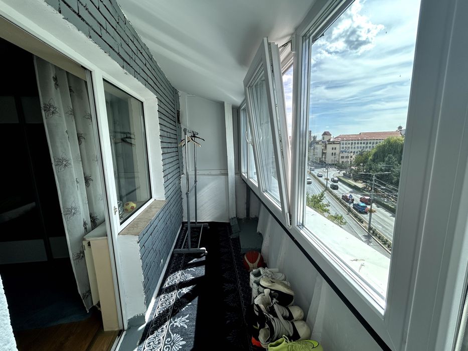 Vând apartament 3 camere, zona 0 Târgu Jiu