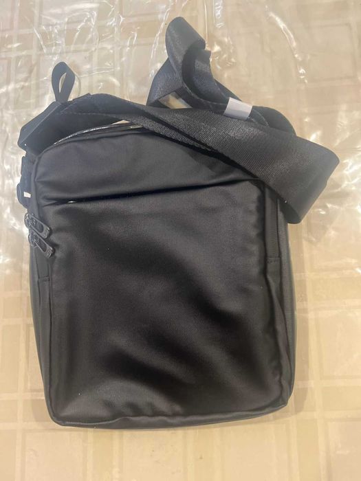 Барсетка чёрная, новая в упаковке