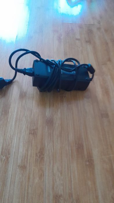 Vând xbox 360 cu jocuri
