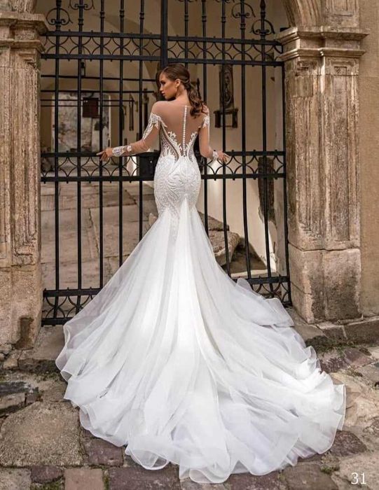 VAND Rochie de mireasa tip sirena  ,